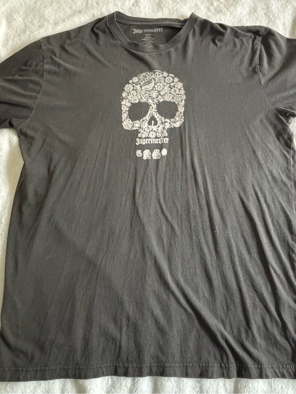 Jägermeister Distillery Black Graphic Shirt 2XL & Black Mesh Trucker Hat Set